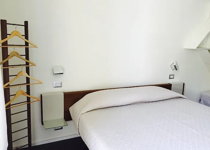 Cinquecento Nocleg ze śniadaniem 4*